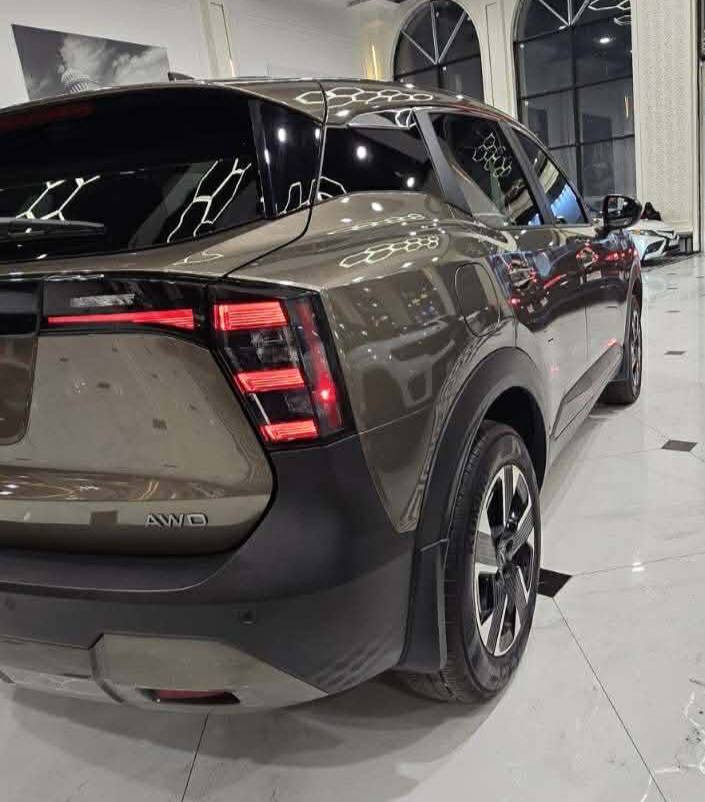 نيسان كيكس 2025 SV فول مواصفات ربع بونيت جاملغ صبغ بدون دواخل بشرت ٨ الف ماشي 
سعر ١٧٥
0,7,5,0,6,3,5,9,7,9,5   *********** أربيل, العراق
