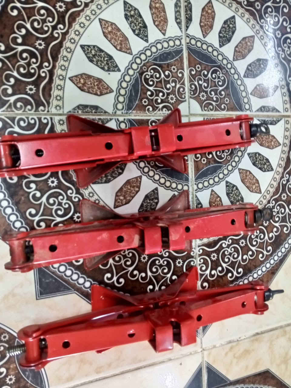 متاح  ***********
