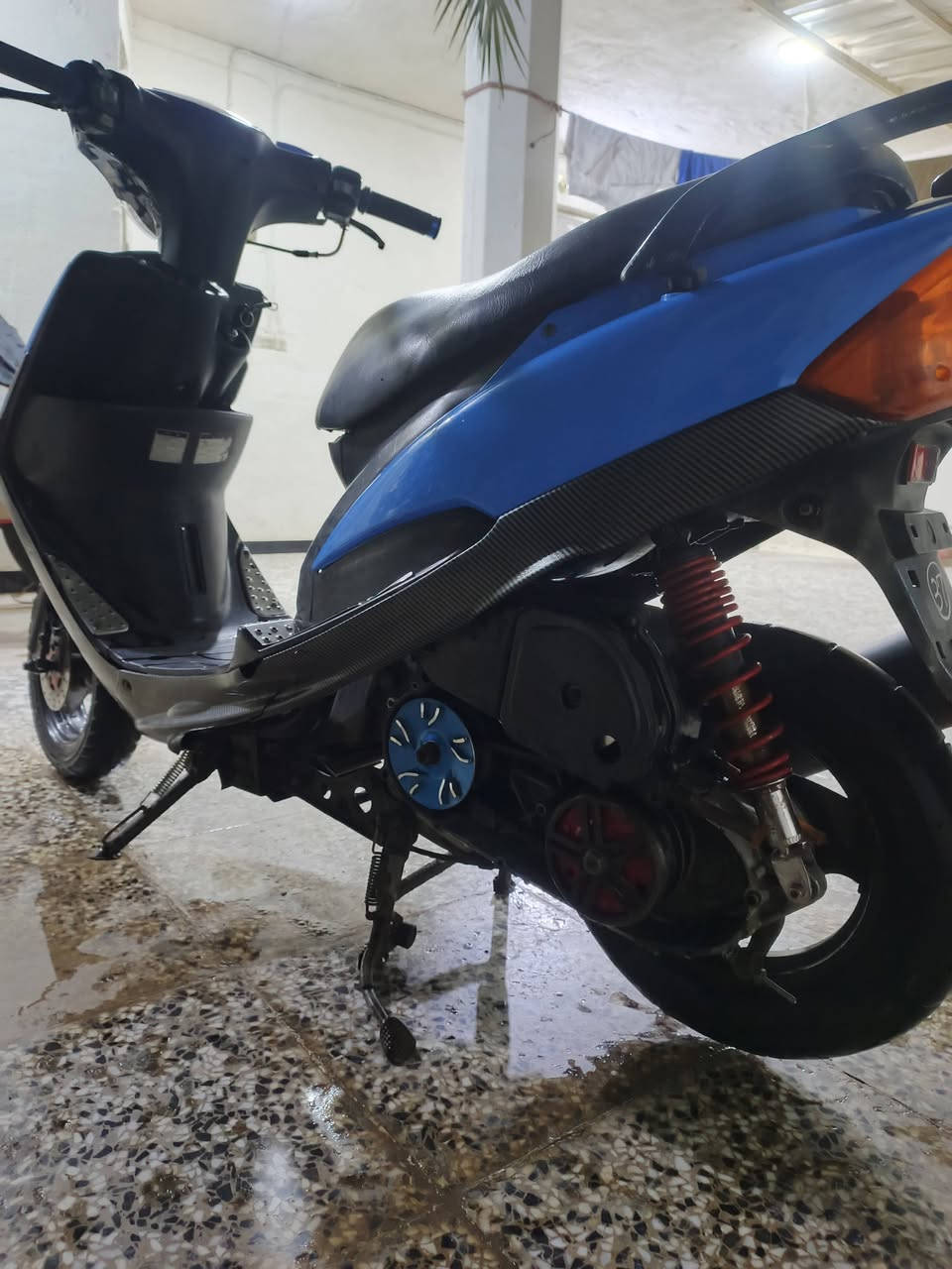 سلام عليكم درجة ماكس عدلة البيع درجة نيضفة 
ما مفتوحة كلجات رياضي صلنصة رياضي مكان زعفرانية📍سعر550 رقم ***********
