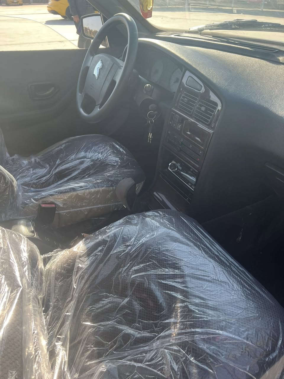 يالله بيجو بارص 2015 سنويه لل27 غرامات مصفره تحويل ثاني يوم سياره مكفوله من الضربه بيه تكحيلات بسيطه بلهلال مكينه وكير مكفولات فرنسي حداديه تخم تاير السياره جاهزه من كلشي منضومه غاز ام 60  لتر السعر 40 وبيه مجال عنوان السياره كوت للتواصل ***********
