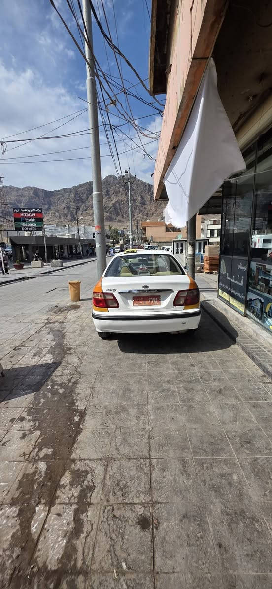 بەناوی خودای باڵادەست نیسان سەنی مۆدیل 2001 سیپارچەی دهۆک چوارجام کارەبایی قفڵ مەرکەزی گیڕحادی تەبریت لەسەرسویچ تەقەوڕەقەی بەشەرت گیڕومەکینەی بەشەرت مەکینەی تۆزی بوخاری هەیە ڕۆن کەم ئەکات تایەکانی تازەگۆڕاون ماباقی هەموشتی بەشەرت نرخ 78 گڵامعاملە شوین ڕانیە ژم *********** تکایە مشتەری نیی سەرت مەهیشینە تلعفر, نينوى
