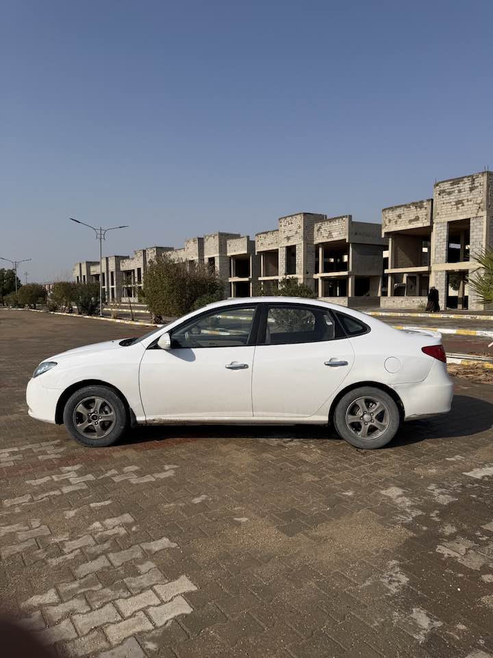 السلام عليكم للبيع النترا ١١ خليجي  محرك ١٦٠٠
رقم أربيل وكاله وتحويل مضمونات السياره جاهزه كير محرك حداديه تبريد كله جاهز بيهه مكانات صبغ أثر دحجات مكفوله من الضربه القويه تقريب ٥ قطع ابيع احزام بس هي مابيهه حزام السعر ٨٩ مكان السياره نجف للاستفسار الاتصال على الرقم ***********
