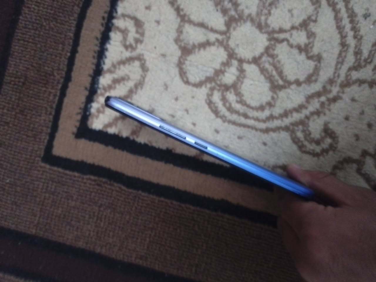 سلام عليكم موبايل انفنكس هوت 12 بلي الموبايل ممفتوح نضيف فقط بي فطر بل شاشه موضح كدامك ايشغل ببجي 40 فريم  سعر 70 الف مستعجل للتواصل واتساب *********** نجف كوفه شارع المطار القديم
