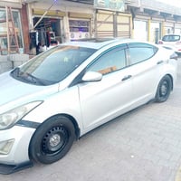 جاهزة • ٢٠١٢ • رمادي