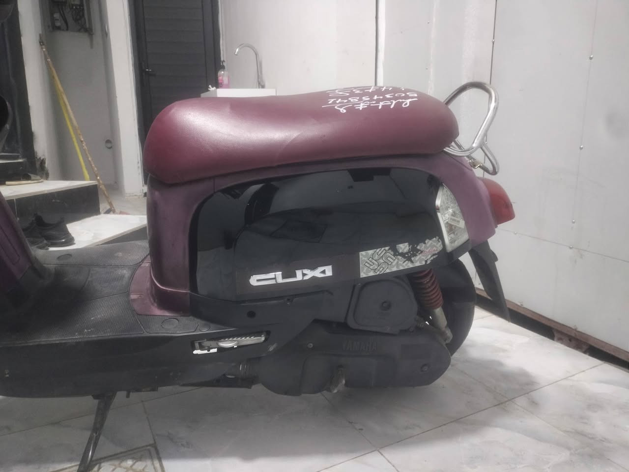 السلام عليكم
بوليسي وارد ياباني نوزل داخل ماروني مميز كفالة عامة من كل شي ربع متصرف عليها .. سعرها مليون وبيها مجال قليل للشراي عنواني ديالى بعقوبة.
***********
