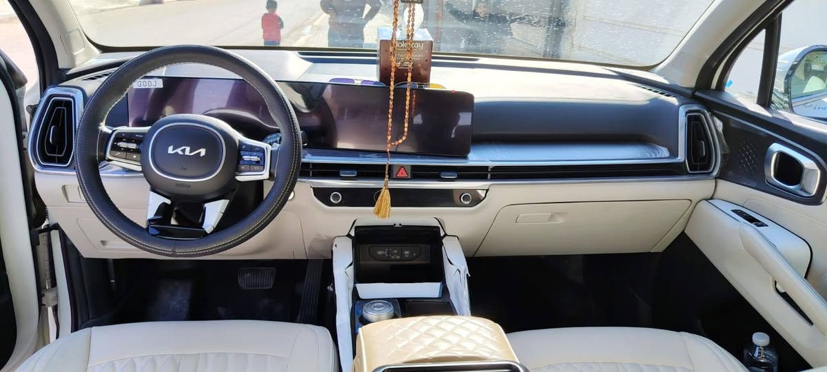 سيرنتو موديل 2024خليجي
رقم أربيل ماشية 40 الف
َمكان السيارة بغداد 
بيهة ضمان ٥ سنين
ضمان شركة نم
مكفولة كفالة عامة 
6 سلندر 
المواصفات 
بصمة تشغيل بصمة أبواب 
تشغيل عن بعد
بانوراما
شاشة متصلة كار بلي 
كير ماوس 
هاند بيرك بصمة 
ويل 19
كشن كهرباء
جنطة كهرباء
شفتات ستيرن
بردات سلايت
***********
***********
