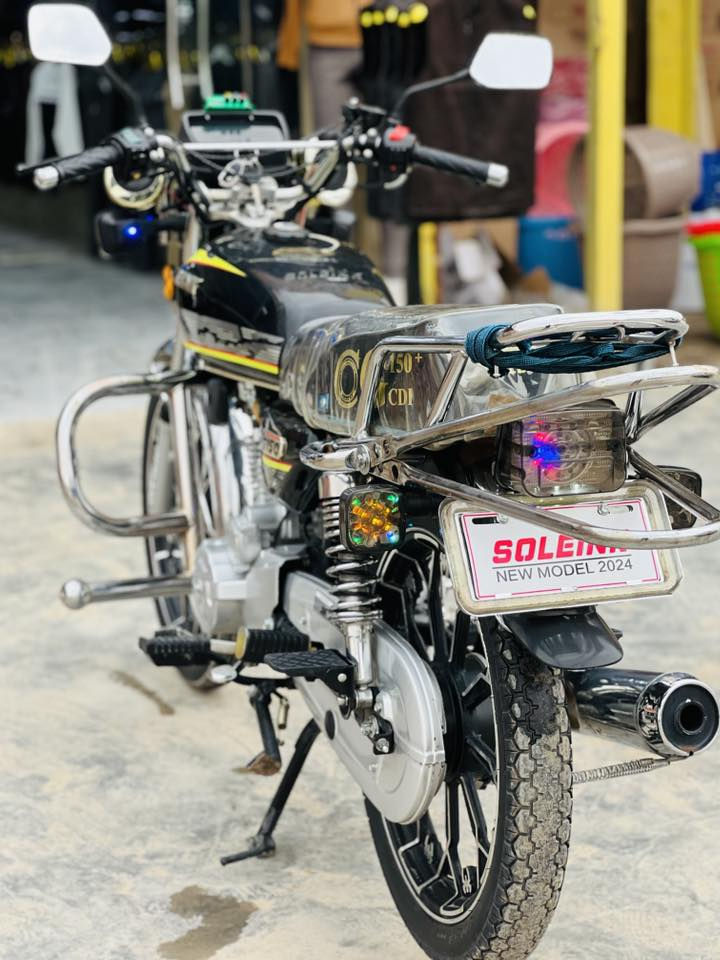 سولنك 2025 للبيع كلو شرط ماا تصرف عليه ربع وشوف العين يبري الذمه الدراجه جدامكم وبل واقع بعد احلا 👌
العنوان جنوب ناحيه القياره للاستفسار اكثر اتصل ***********
