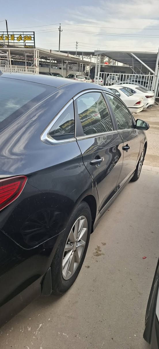 ***********سوناته موديل 2018 حادثها مرفق بلمنشور بدون دواخل اسياره بلكارتون جديده ميكنه كير حداديه تخم تاير تبريد كوله جديد امداور ثاني يوم سياره مال جناي العنوان النجف. السعر 123 وبيها مجال  *********** النجف, العراق
