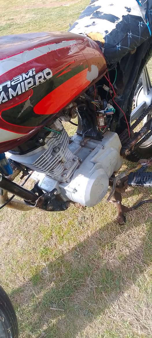 السلام عليكم
نامه للبيع 
موديل 17 
مثل متشوف جدامك 
السعر 175 الف 
اوراق كامله 
المكان ابو خريبيش 
اتصل وتدلل ***********
