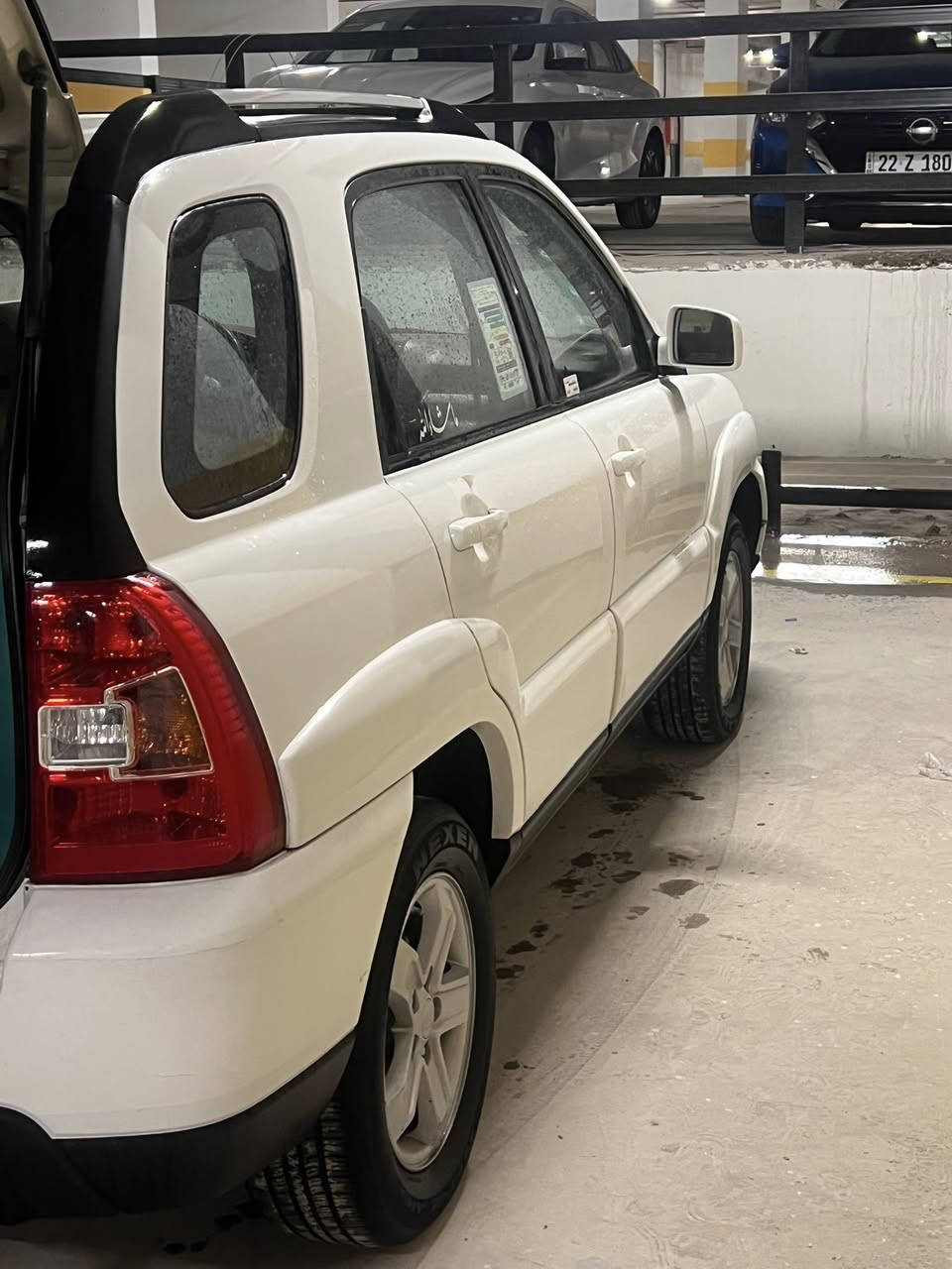 السلام عليكم سبورتج 2009  خليجي بيها قطعتين صبغ بس رش  رقم اربيل السياره جاهزه مابيها اي نقص السياره فتحه وشاشه السعر 120ىبيها مجال ***********
