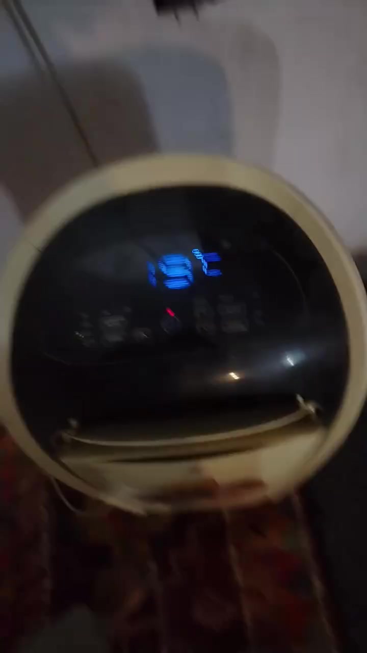 سبلت داخلي صغير تدفانفينتر يرهم داخل البيت أو المحل


**إذا كنت صاحب هذا الإعلان وتريد حذفه لأي سبب، رجاءا أرسل رسالة إلى الدعم الفني**