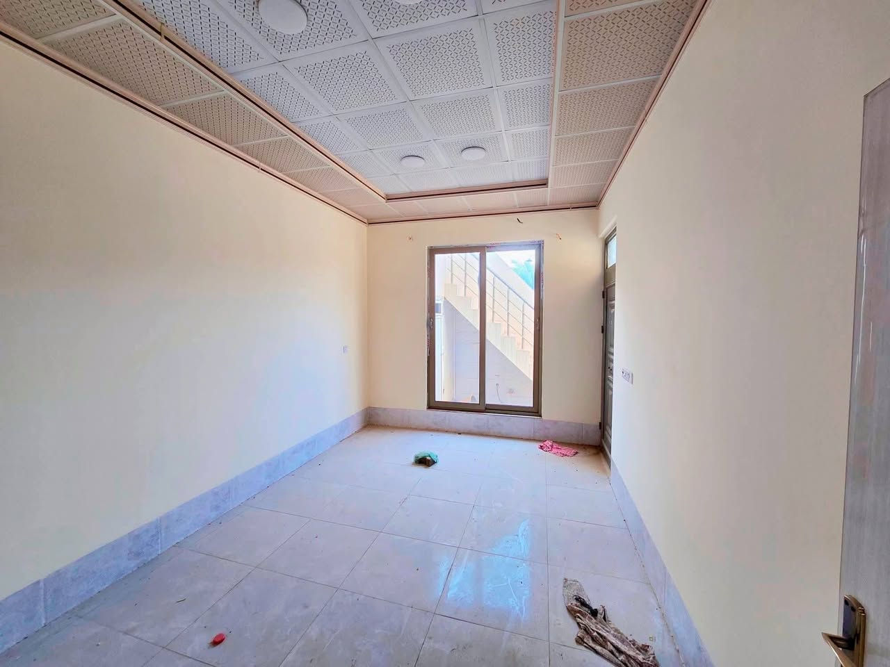 ♦️دار للبيع مربع المساحة (100)متر 
♦️طابو صرف 
♦️واجهة (6.5) 
بناء حديث نظام دكت فارغ جاهز للسكن 

♦️المحتويات:
(غرفتين نوم هول مفتوح ع مطبخ استقبال صحيات داخلية وخارجية ) 

♦️العنوان :القادسية الثانية قرب حديقة السلام 

♦️للاستفسار :*********** متوفر واتساب 

♦️او زيارة مكتب اراز للعقار 
♦️القادسية الثانية سايدين المرور القديم مجاور حلويات كولدن سويت
