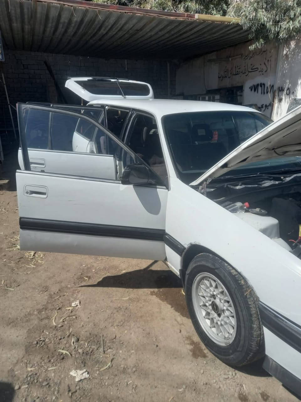 السلام عليكم من رخصت الا دمن اوبل اوميكه استيشن للبيع موديل 92 رقم صلاح الدين  السياره بسمي سنويه عضم عاج لغايت 29 مكان السياره سامراء السعر 32وبيهه مجال حك الجيه للاستفسار الاتصال على الرقم الهاتف ***********
