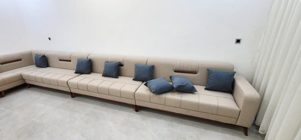 اللهم صلي عل محمد وال محمد 
تم تجهيز تخم ديوان الئ احد زبائننا الكرام 
عمل درجه اولئ
الهيكل بلوك 18 ملم
الخشب روسي
الاسفنج مميز اول 
10 سم
مغطاه بطبقه بولستر طبي
الرجل خشب زان تركي
مع فريم خشب زان تركي
ضمان العمل خمس سنوات
انتاج معمل ومنزليات الكرار
باداره كرار كاطع
***********
