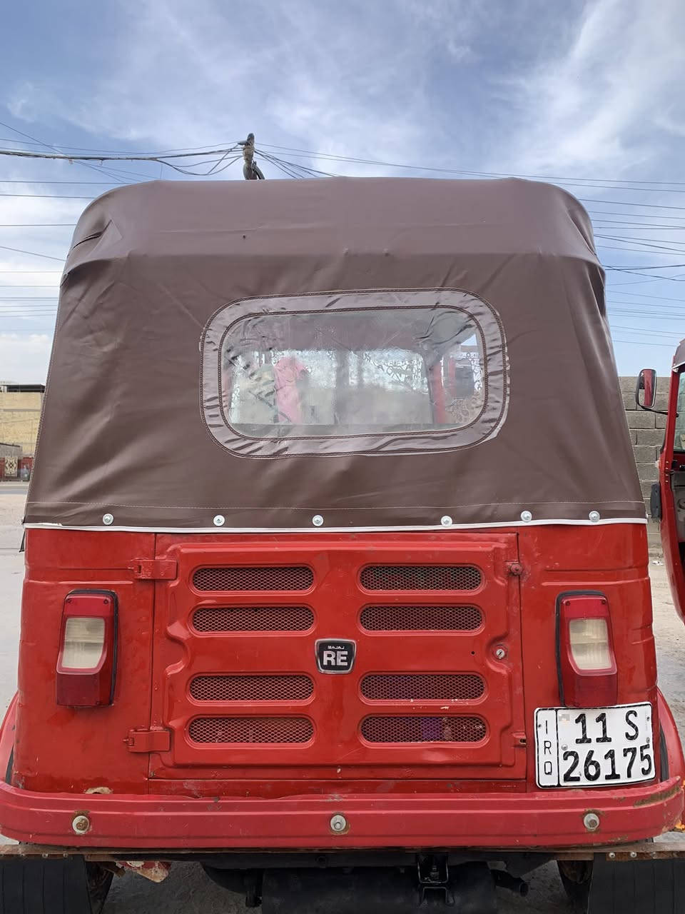 يالله
تكتك 2017/12رقم وسنويه تحويل ثاني يوم 
مكينه مكفوله اي خياس مابيه جاهزه كبل للشارع كهربايات شغاله سعر 4000وبيه مجال بغداد ***********
