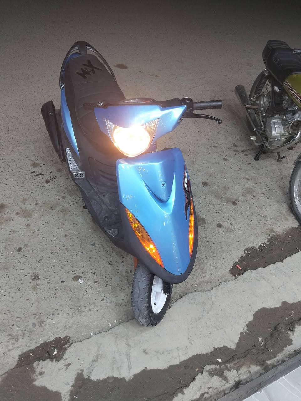 السلام عليكم ماكس عدله للبيع 55نضافه فوللللل سعرها 600كلجات رياضي دراجه كله رياضي كلجات وكلشي رياضي مكاني ناصريه حي اريدو ***********
