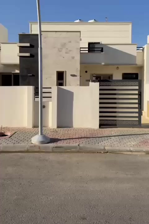 اعلان... اعلان وفرصة ثمينة
للعوائل الميسورة ورجال الأعمال.. 
للبيع.. دار طابق ونصف مساحة ٢٢٠ م٢ زيرو
العنوان تكريت - 100 دار 
بناء طابوق احمر درجة أولى

مواصفات ممتازة
استخدام مواد عازلة ( معزول عزل تام بارد صيفا.. حار شتاءاً)
مناسب للسكن حيث يضم موقعه عوائل راقية او يمكن تأجيره من قبل المشتري للموظفين وطالبات الطبية..

للاستفسار اكثر على السعر والمواصفات الاتصال على الرقم
***********
 او الدخول (خاص ماسنجر)
