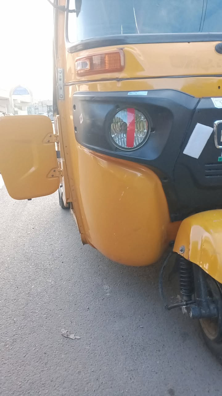 ,سلام وعليكم تكتك لبيع مديل 21 رقم وسنويه تخم تاير جديد كهربايات شغاله ضفيره جديدة تكتك فقط لغد بي صبغ ومعجون لباقي مكفول سعر 7250 وبيه مجال ***********
