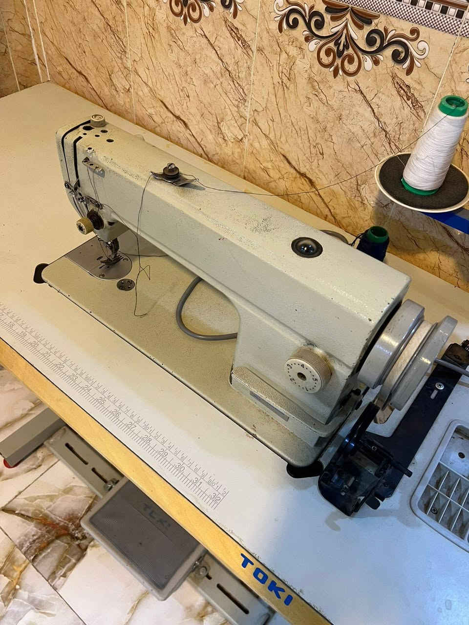 مكينه خياطه ياباني ماطور كاتم نضيفه وماداخله تصليح ابد سعرها ٢٠٠ شراي يتصل او يراسلني مكاني قرنه الثغر
***********
