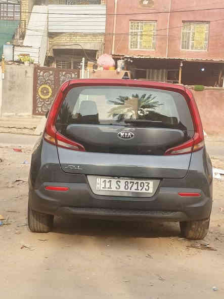 السلام عليكم  كيه صول البيع 
مديل 2022
ماشيه 40
محرك 2000دوش 
الموصفات
شاشه كبيره
كامرهّ دواوه 
شاشه
حادث جملغ وبنيد فقط
مكانه السياره بغداد البنوك شارع المشاتل 
السعر 138
***********
