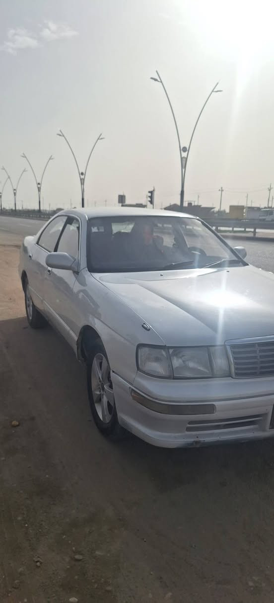 تويوتا كراون بطه ١٩٩٤ سستم جديد. سنويه. منتيه. رقم بصرة باسمي. مكفوله من الحادث. تبريد شغال منضومه جديده   السعر. 60. ***********
