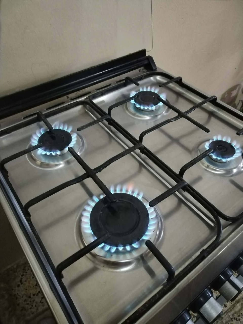 طباخ درجه اولئ للبيع سعر 150 وبي مجال للتواصل ع رقم
***********
