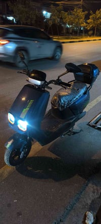 دراجة كهربائية • مستخدم شهر ونص • موصل ايسر حدباء