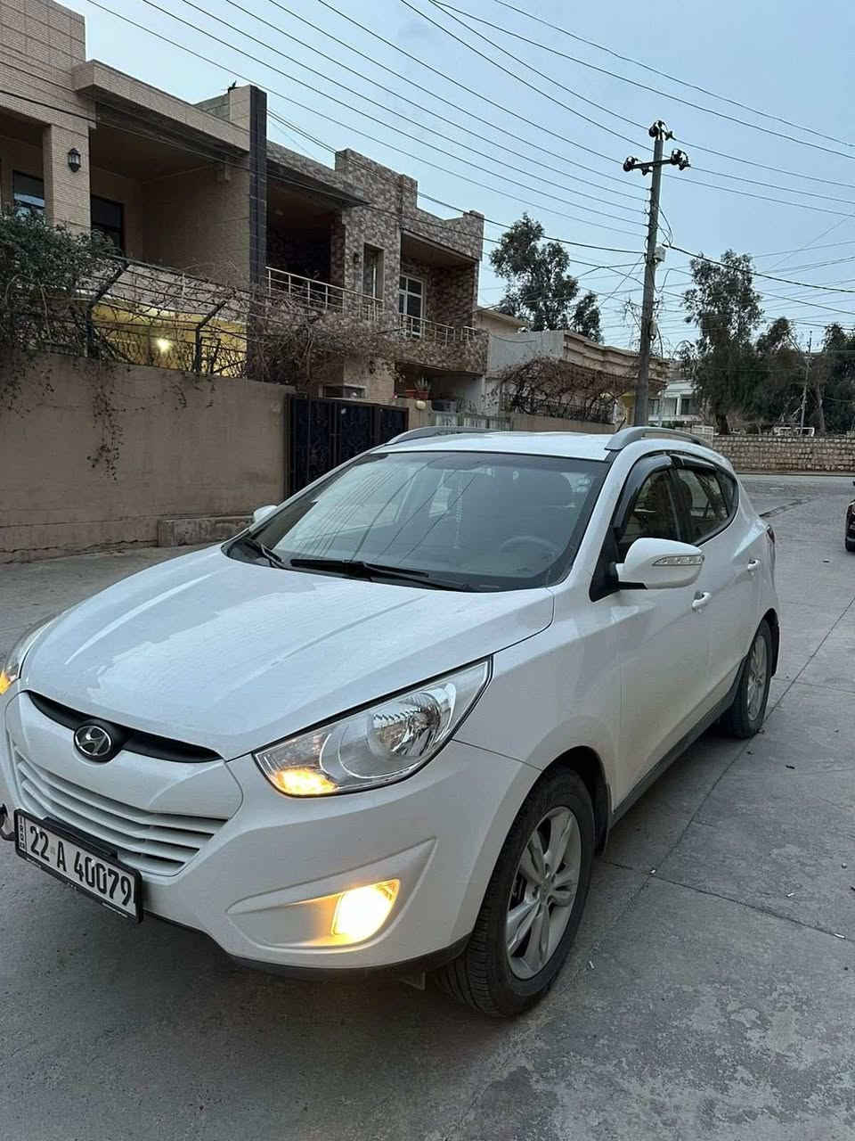 هونداي توكسون موديل ٢٠١٣ بي بوياغ يةك دةست لةشةريكةوة ٨٠ هةزار كيلومتر رويشتوة مةكينةو كيري نةكراوةتةوة سةنةوي بةناوي خومة تا ٢٨ تازةية رقم موبايل *********** ناونيشان كوية كويسينجاك, أربيل
