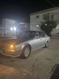للبيع او مراوس باحدث سعره 48 موديل 525i اصل وفصل مسكر  كير مكينه كفاله...