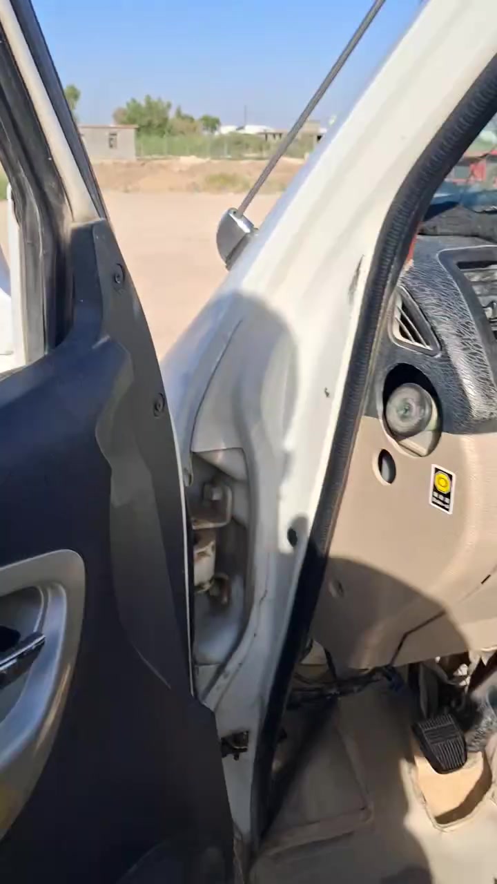 سلام عليكم سياره جديده ومكفوله من اي ضربه وبسمي موديل ١٥ رقم بغداد مكانه بابل المسيب سعر ٨٥ وبيه مجال سياره ما مسجله اي خط بس بلبيت *********** من رخصت ابو كروب
