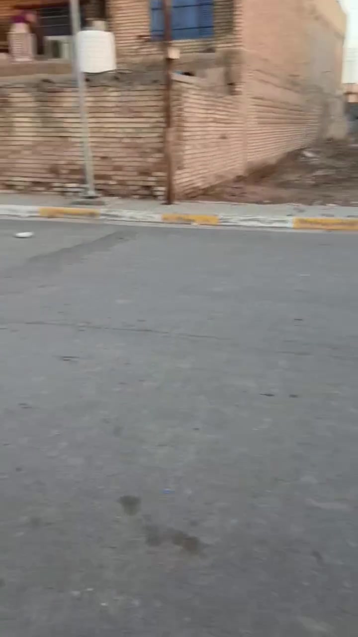 قطعة ارض للبيع مساحه 100 متر عنوان بغداد الحسينيه خدمات مسقط مقابل حسينيه الزهراء شارعها ،20 متر طابو ملك صرف سعر ،24 مليون ***********
