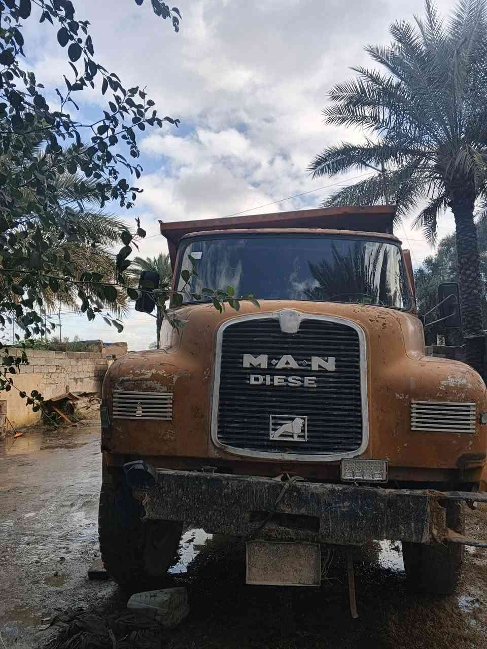 السلام عليكم قلاب مال للبيع سعر 70 وبيها مجال *********** ***********
