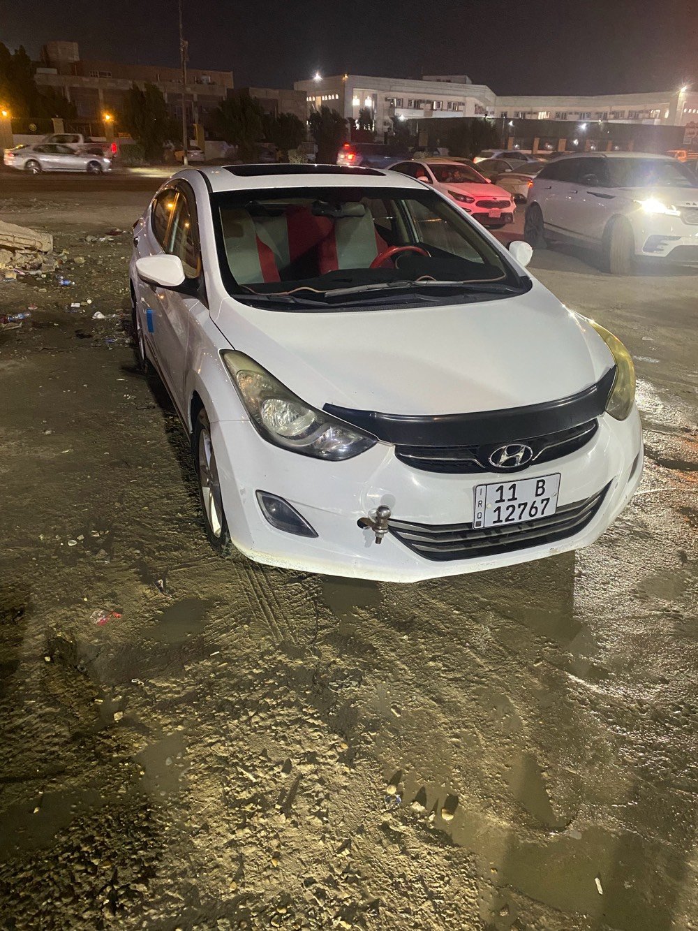 الانترا موديل 2012 خليجي
محرك 1800
مكفول من تبديل وضربة اي نقص ما بيهة 
مكاني بغداد الزعفرانية 