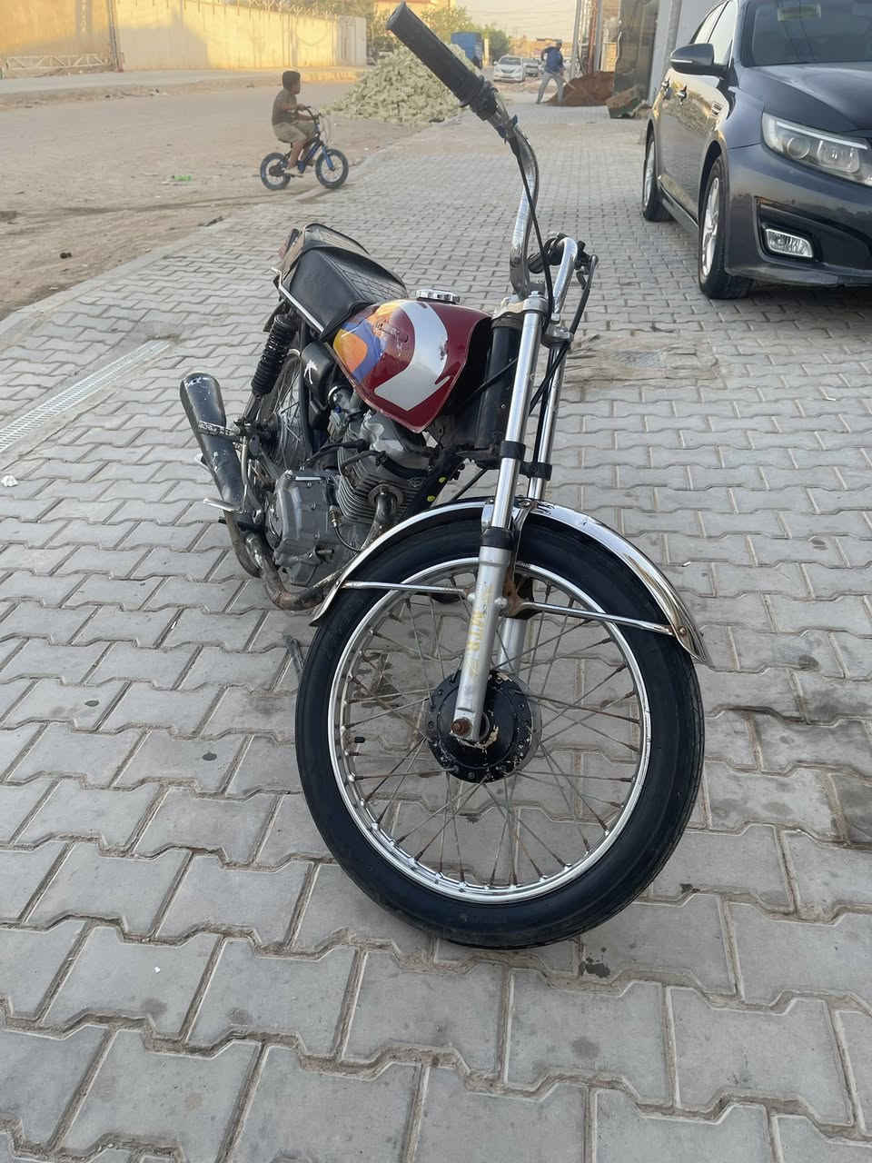 دراجة اربعة كير محرك غطاس نضيفة وعوزها بس جبنة ولاستيك ولف
السعر 180 وبيها مجال


**إذا كنت صاحب هذا الإعلان وتريد حذفه لأي سبب، رجاءا أرسل رسالة إلى الدعم الفني**