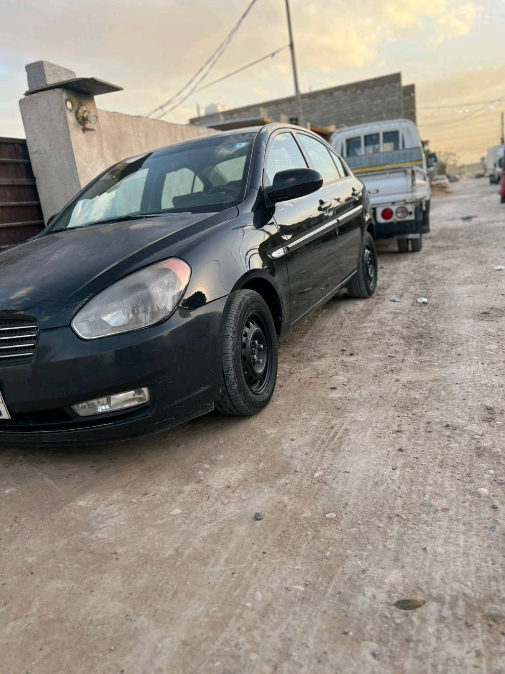 العنوان بغداد الرستمية 
السيارة جاهزة ما بيها نقص 
كير مكينة مكفولات تدفئة تبريد 
وارد امريكي حادثها جاملغ ايسر سطحي موجود جاملغها البلادي مكفولة كفالة عامة 