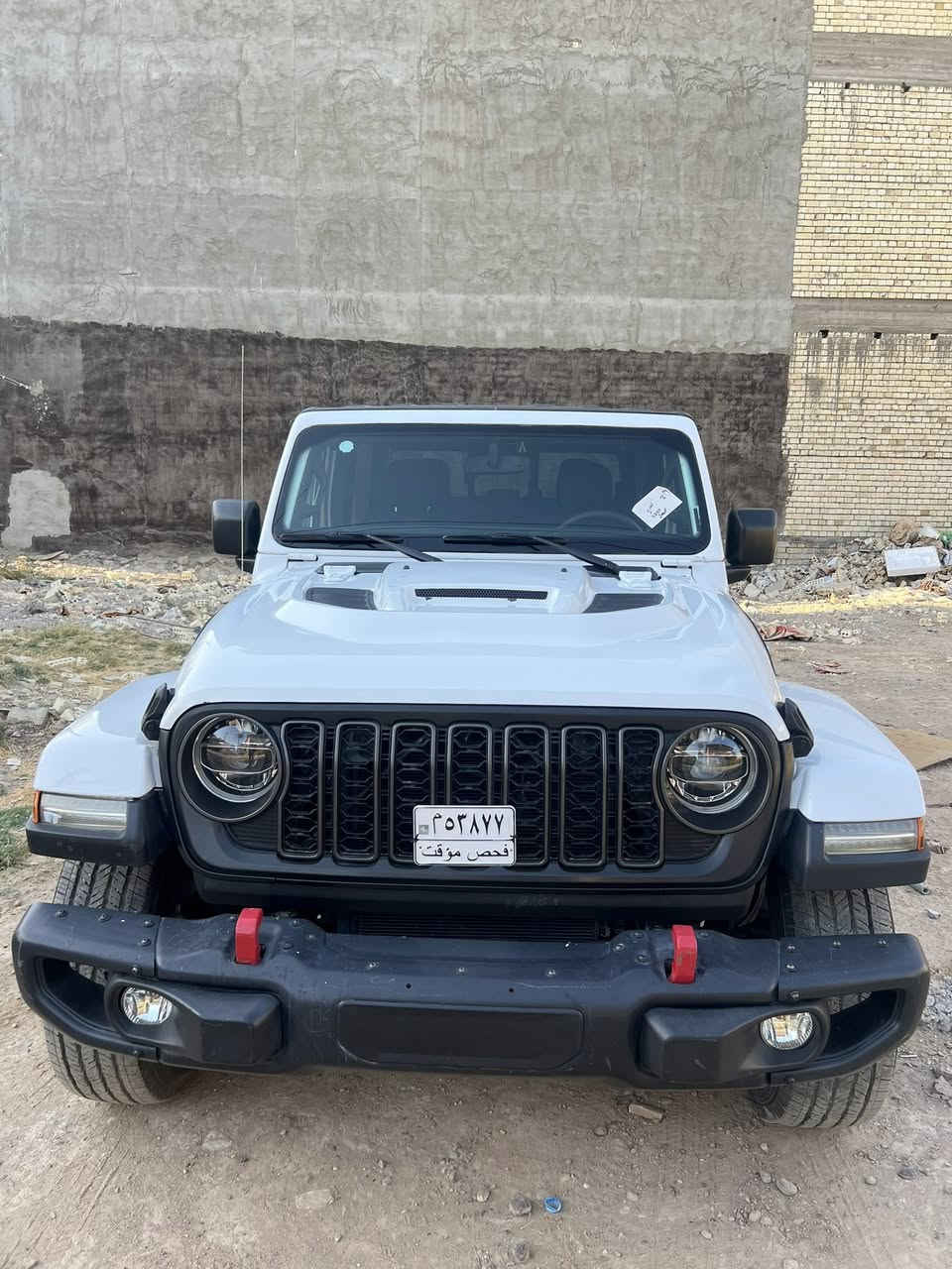 جيب كلاديتور Rubicon-Overland موديل 2023
داخل بغداد – وارد أمريكي
•كشنات جلد 
•بصمة وتشغيل عن بعد
    * السيارة نظيفة جداً وماشية 7000 كيلو 
نظام مانع الانزلاق (Traction Control)
 • نظام الثبات الإلكتروني (Stability Control)
 • كاميرا خلفية واضحة
 • تنبيه فقدان السيطرة بالطرق الزلقة
 • أنظمة أمان ذكية تحافظ على ثبات السيارة بالسرعات والمنعطفات

نظام Hill Start Assist يساعدك تطلع الطلوع بدون ما ترجع السيارة
 • نظام Hill Descent Control ينزلك المنحدرات بثبات بدون ضغط ع الفرامل
 • دفع رباعي 4×4 يتحكم بالعزم حسب الطري والسيارة بعد بيهة هواي مواصفات متحتاج شرح
•السيارة ضربتهة بالبچم ومتصلحة بالكامل
رقم صاحب السيارة : ***********
