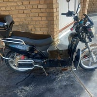 دراجة شحن هارلي الاخوين للبيع كهربائيات كلها شغالةو بطاريات جدد يقرن 1...