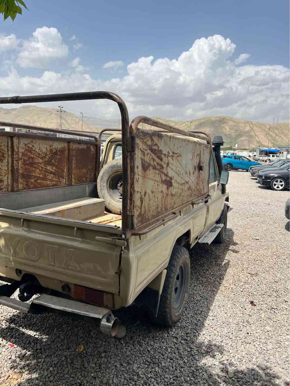 مكيزةمين ١٩٩٤مةكينة٣fجواركيرو تاحونة كةورة كيرومةكينةبةشةرن سةيارةكة اي بن اشية بةشةرتى هةموو شتيك دةي فروشم سةيارةكة هيجى نية واتا حلوجة مالى مةدةنى بةشةرت مشتةرى ني تل مكة هةموويم نوسيةوة رانية, السليمانية


**إذا كنت صاحب هذا الإعلان وتريد حذفه لأي سبب، رجاءا أرسل رسالة إلى الدعم الفني**