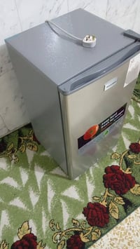 ثلاجه نضافه كدامك وتجميد فول سعرة 100 قفل 07838940204