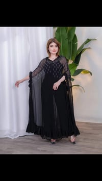 بشت اماراتي • قماش شيفون • ستراس حراري