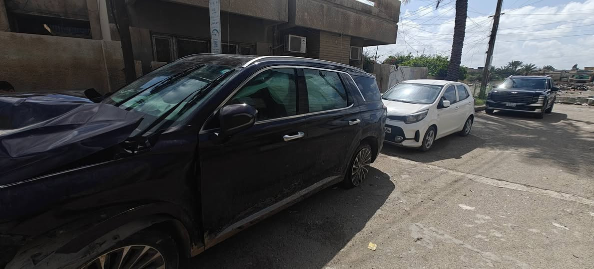 السلام عليكم بلسايد 23 كاليغرافي صار بيه حادث بجم باقي سيارة سليم كما موضح للبيع  على هاي وضعية سعر 230 مكاني الغزالية ***********
