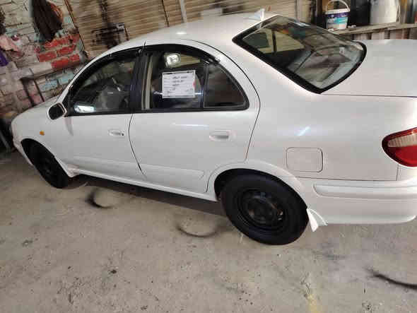 للبيع نسان صني موديل 2000 رقم جديد وهازه جديد شرط التحويل  شرط محرك وكير شرط محرك 16 الاسود المرغوب الشراي يخبر ***********
