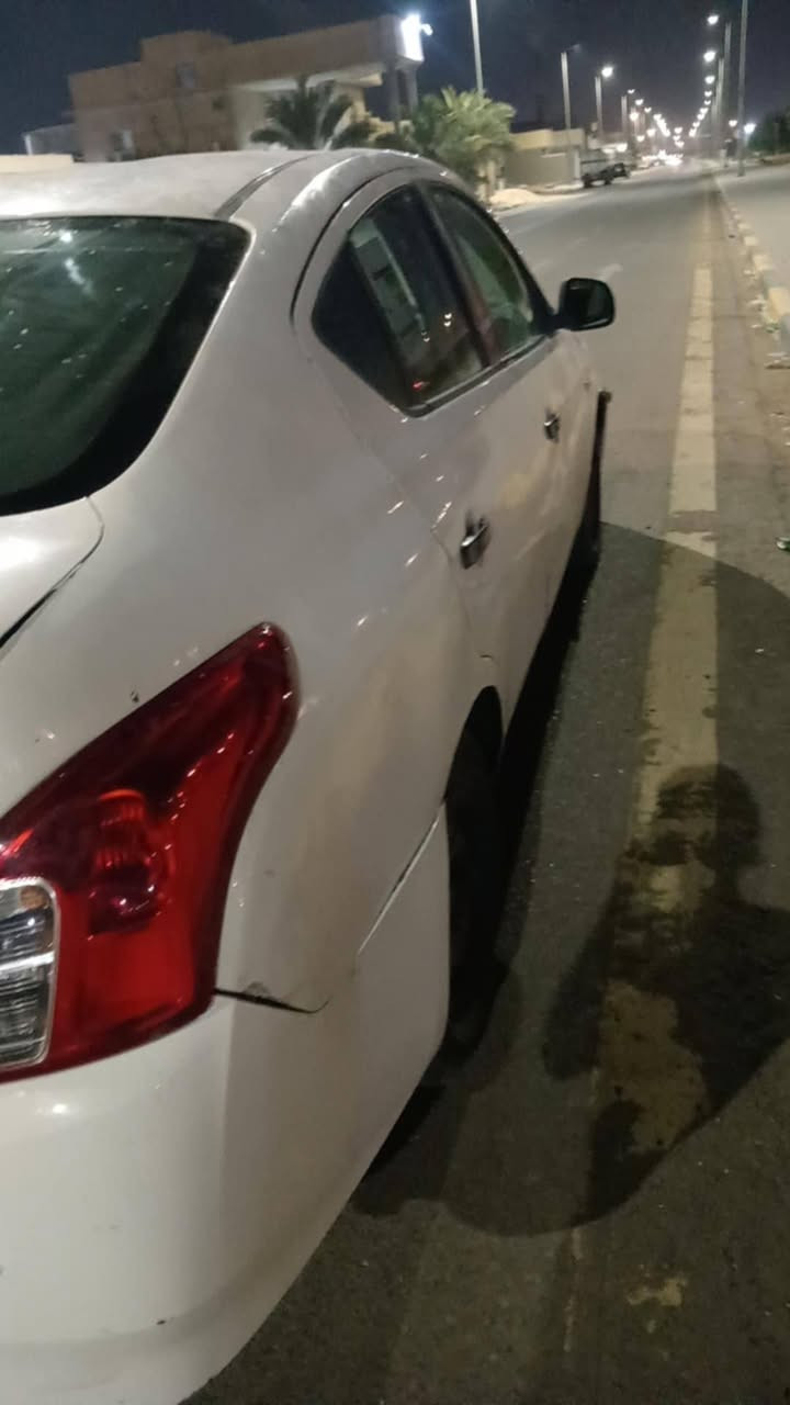 سلام عليكم نيسان صني ١٩ هندي محرك كير وتبريد مكفول بدي مامكفول حداديه٨٠بلميه رقم انكليزي اربيل سعر ٣٨وبيه مجال تواصل***********
