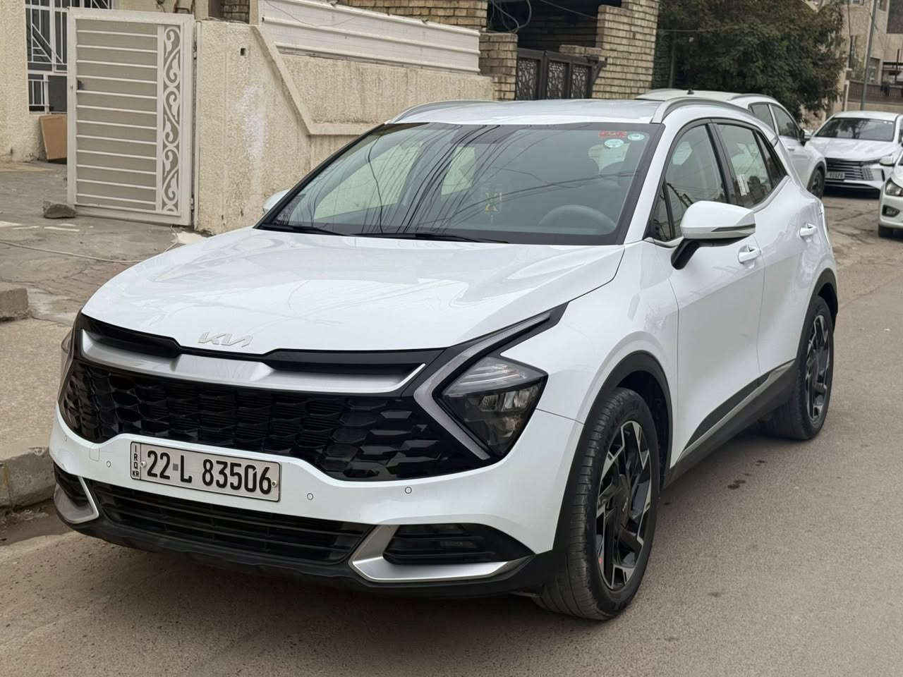 السلام عليكم
كيا سبورتاج للبيع 2024 لون ابيض 
مكفوله كفاله عامة من كلشي مابيه اي نقص
السيارة ماشية 40 الف 
رقم اربيل شركة نيم الدولية هزة تسقط بشهر الرابع 
والسنوية 2029
مواصفات:-
فول مواصفات للاخير من عدا الفتحة 
جنطة كهرباء 
حساسات امامي خلفي 
اربع بصمات 
رادار 
نقطة عمياء 
كامرة دواره 
مود درايف 
اوتو هولد 
كار بلي 
فول تحكم كراسي كهرباء
وبعد بيه هواي مواصفات 
مكانه الدورة بغداد 
الرقم:-
***********
226 ورقة وبيه مجال
