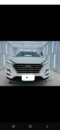 توكسان 2019جديده جدآ مكفوله وارد خليجي فول موصفات 1/1 ماشيه 80 بنراما ...