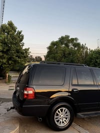 Ford expedition 2012 Niva XLT 4*4 فورد ئكسبدشن ڕەش موديل 2012 دەبڵ اکس...