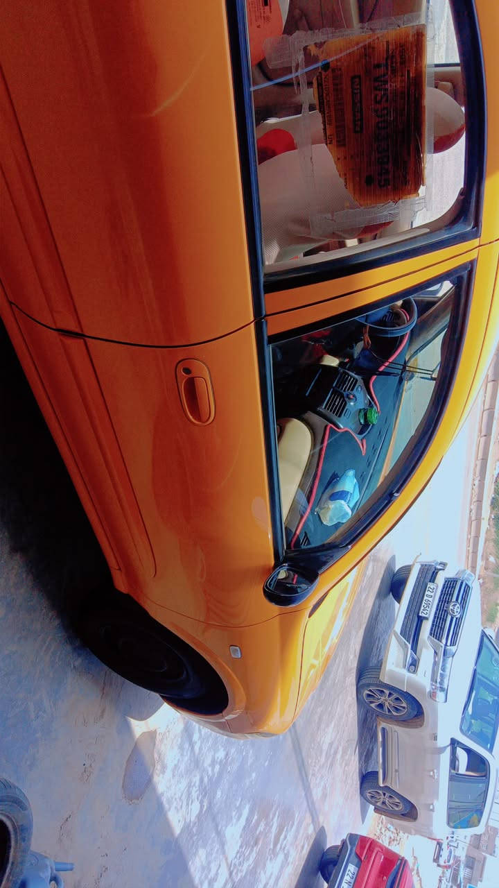 نيسان صني موديل ١٢ تكسي بأسمي رقم بغداد مكانة ديوانية  سيارة بية قبق جنطة مبدل وشوية بلكنر مال البنيد لابدنة ولا دواخل تبريد شغال كهربائيات شغالة مكينة كير خير من الله ترايك وين ما تريد هيئة تأخذ مصفرة غرامات ربع ممطلوبة السعر 90 وبية مجال للطيبين وهذى رقمي ***********
