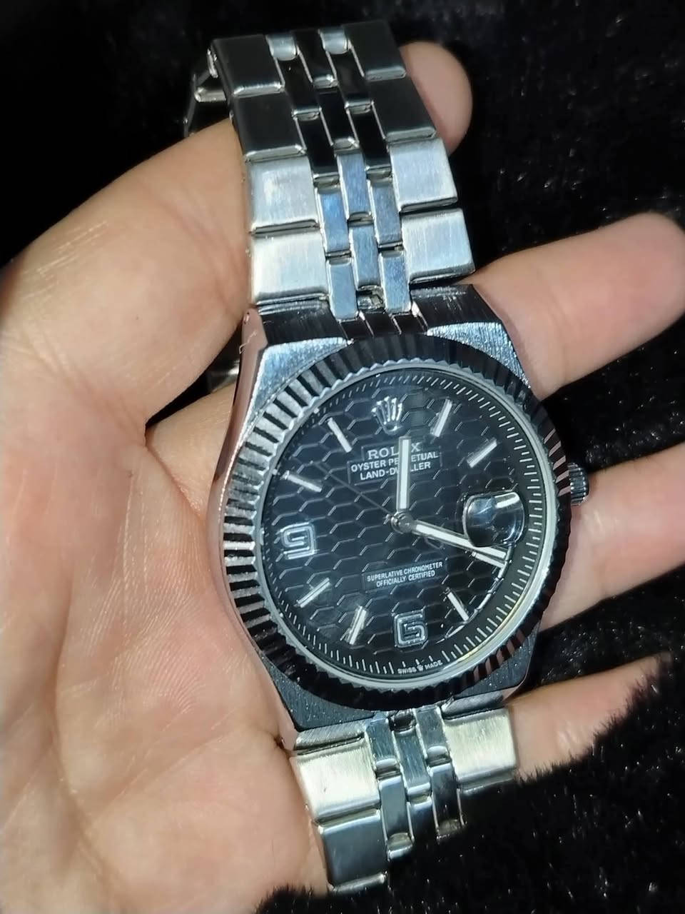 ساعة رجالية ماركة. رولكس سويسري 

شاشه ضد الكسر والخدوش قطعه كلش حلوة وراقيه منفذ،شهري مقاومة للماء ضهر حفر خلي سعر وبلعافيه علياخذها


**إذا كنت صاحب هذا الإعلان وتريد حذفه لأي سبب، رجاءا أرسل رسالة إلى الدعم الفني**