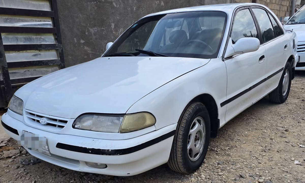 السلام عليكم
سوناتا ٢ رقم انبار مشروع وطني تحويل مباشر 
محرك كير اوتوماتيك شرط تبريد جديد نقص راديتر فقط
تاير كلش نضيف صدر جديد محرك مفتوح المرغوب صبغ عام جمالية مكفولة من ضربة وكلبة كهربائية شغالة اي نقص مابيها سعرها ٤٢ تواصل *********** مكان السيارة الانبار قضاء هيت
