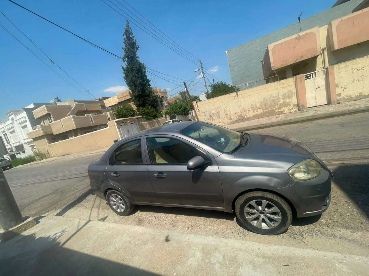 افيو موديل ٢٠٠٩ 
ناو زه ردى مه كينه گه وره  مه رخوب 
يه ك چاملخ هه يه زور پاك و خاوينه 
ته بريد به شه رت  بى ته قه و ره قه بى قوپه سه نه وى هه زه ى نوى ره قه م نوى تاسالى ٢٠٢٩ سه نه وى سعر 52$ 
*********** هه ولير أربيل, العراق
